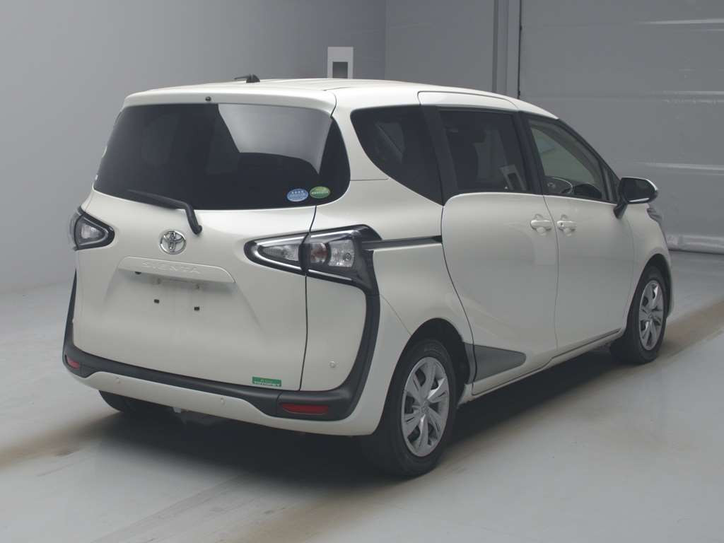 2020 Toyota Sienta NSP170G[1]