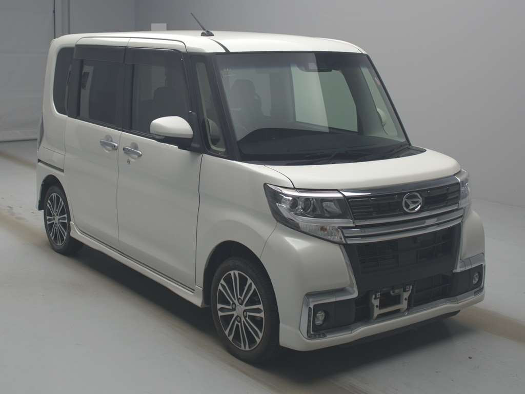 2018 Daihatsu Tanto Custom LA610S[2]