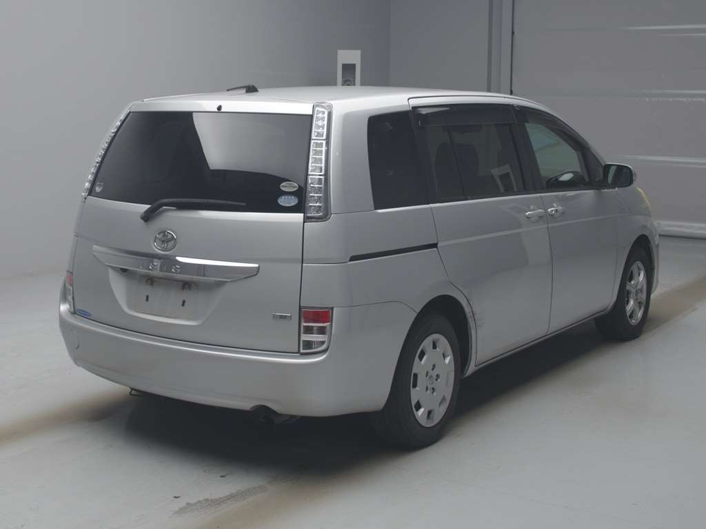 2011 Toyota Isis ZGM10G[1]