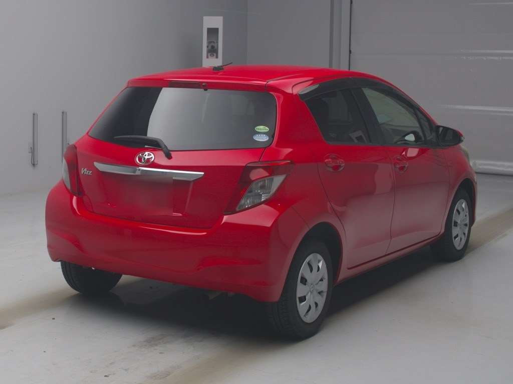 2012 Toyota Vitz NSP130[1]