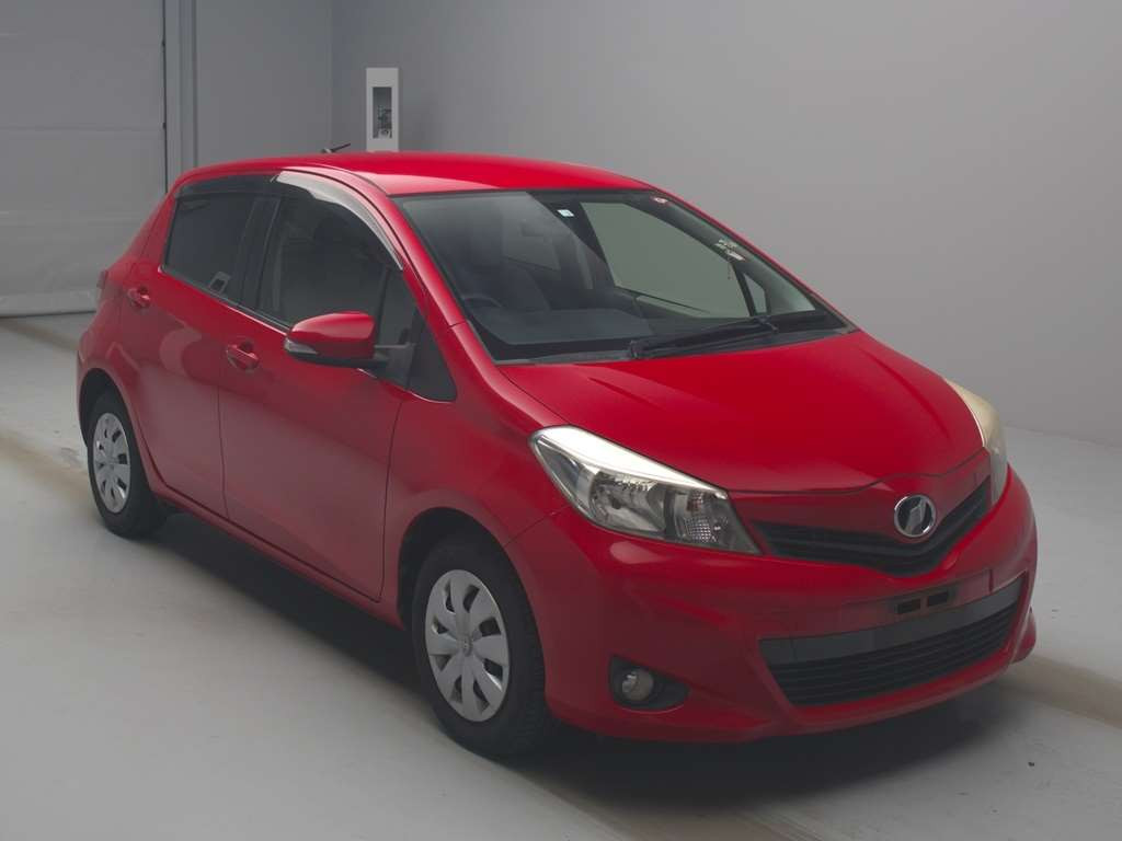 2012 Toyota Vitz NSP130[2]