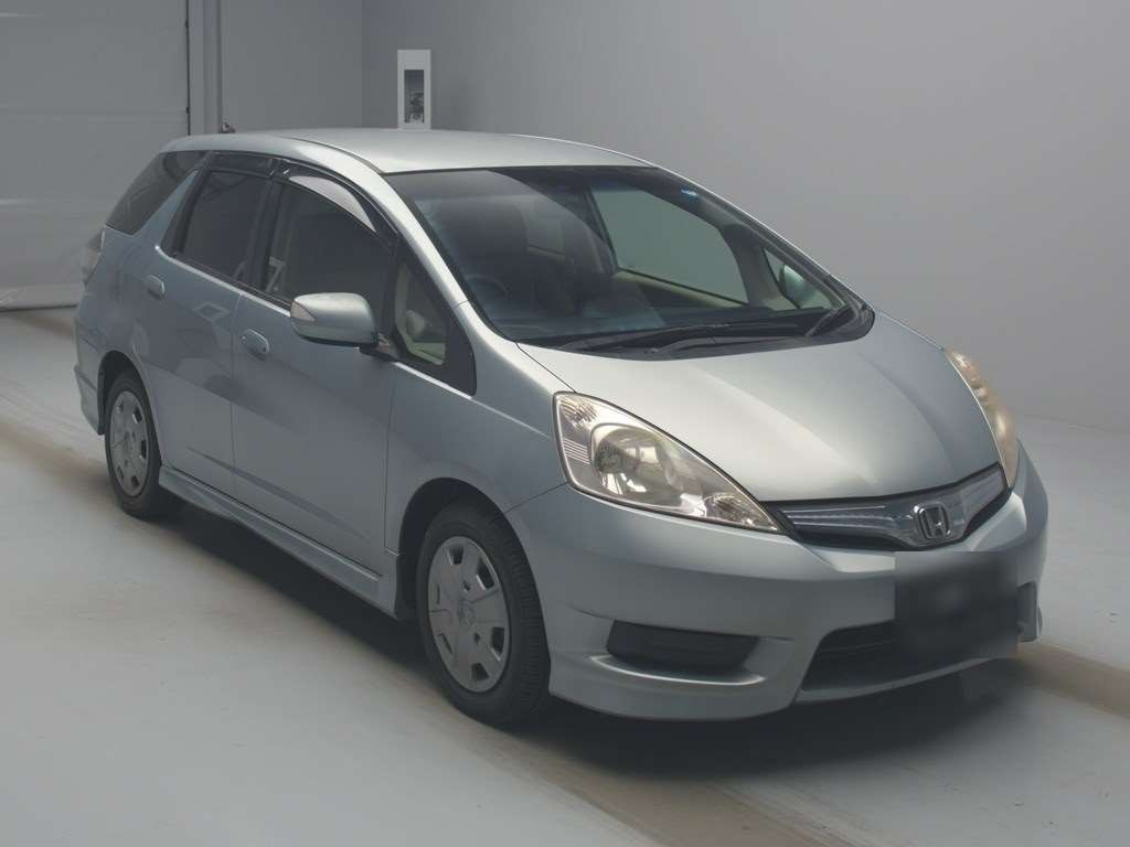 2011 Honda Fit Shuttle Hybrid GP2[2]