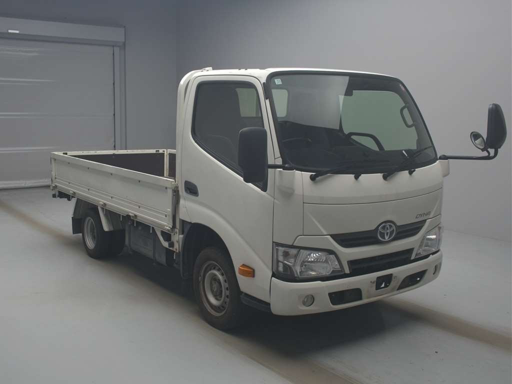 2018 Toyota Dyna Truck KDY231[2]