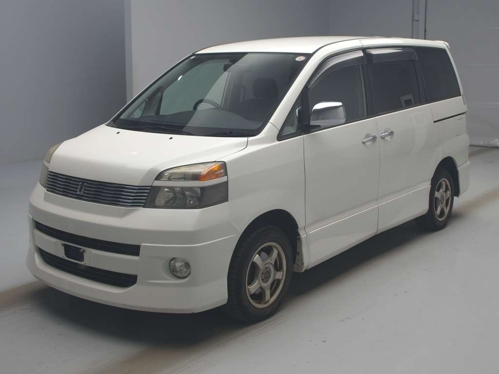 2004 Toyota Voxy AZR65G[0]