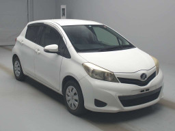 2011 Toyota Vitz