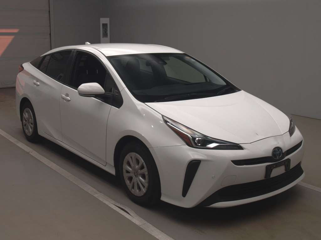 2021 Toyota Prius ZVW51[2]