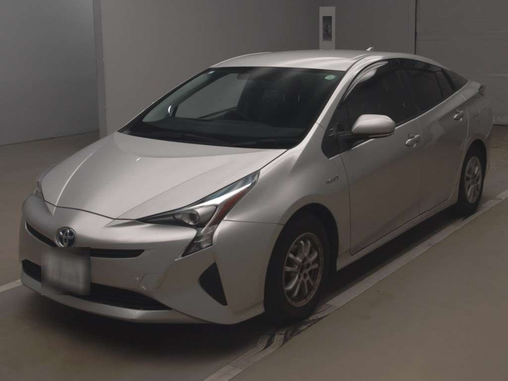 2018 Toyota Prius ZVW51[0]