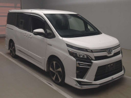 2019 Toyota Voxy