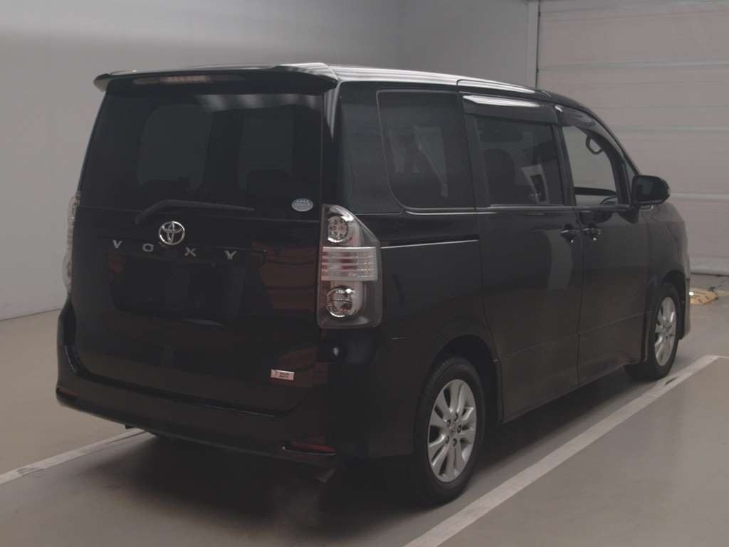 2008 Toyota Voxy ZRR70W[1]