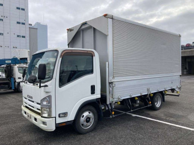 2012 Isuzu Elf Truck