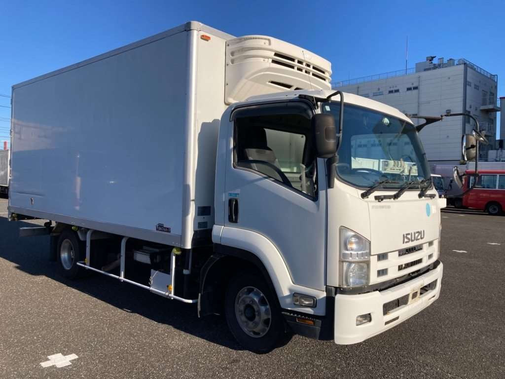 2008 Isuzu Forward FRR90S2[2]