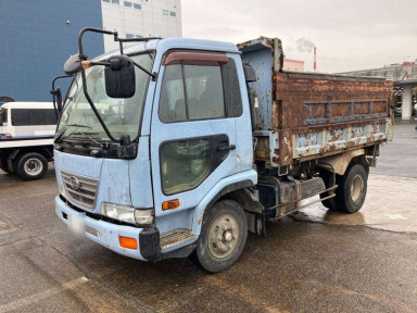 2003 UD Trucks Condor