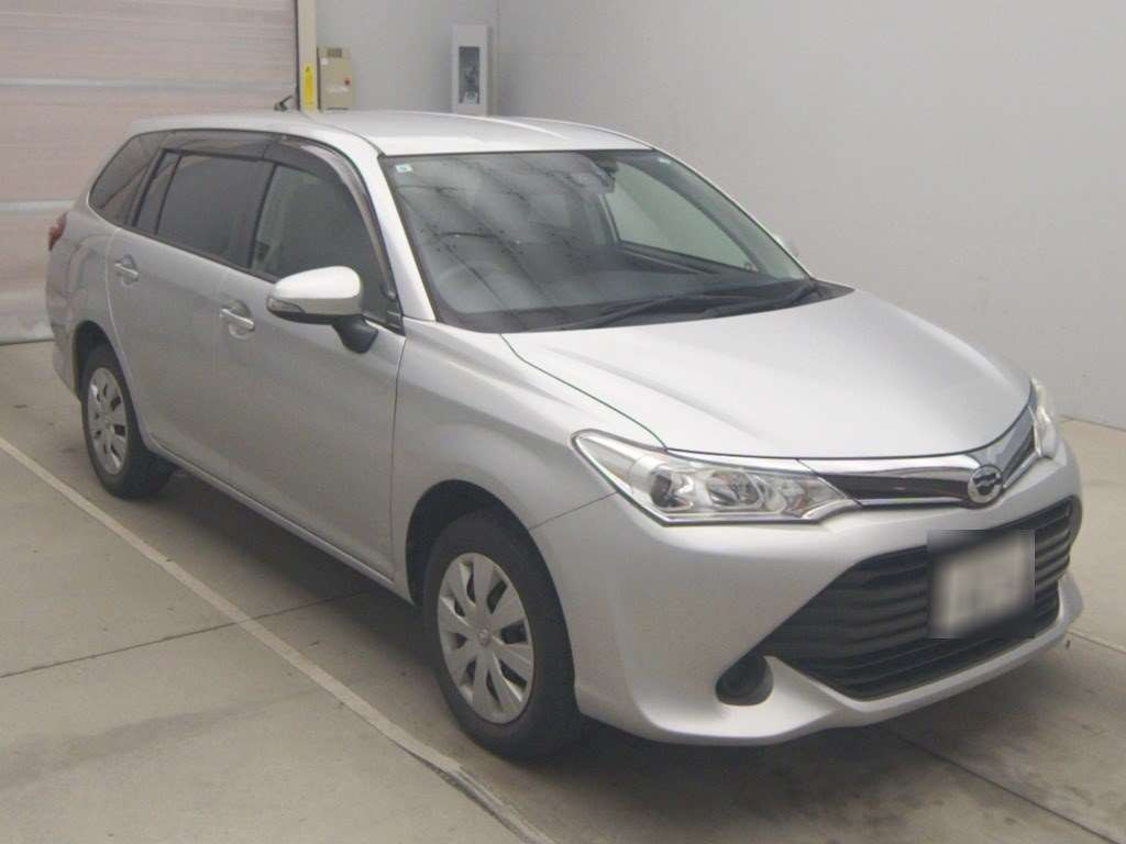 2017 Toyota Corolla Fielder NZE164G[2]