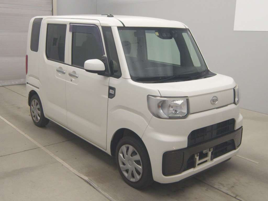 2018 Daihatsu Hijet Caddie LA700V[2]