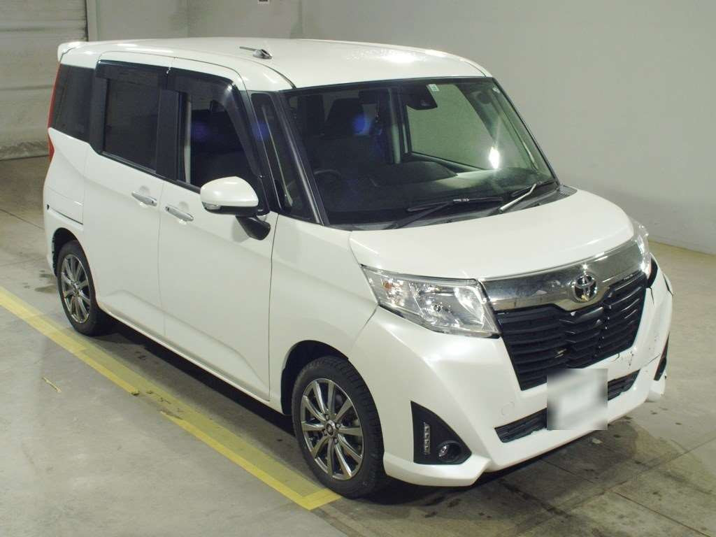 2017 Toyota Roomy M910A[2]