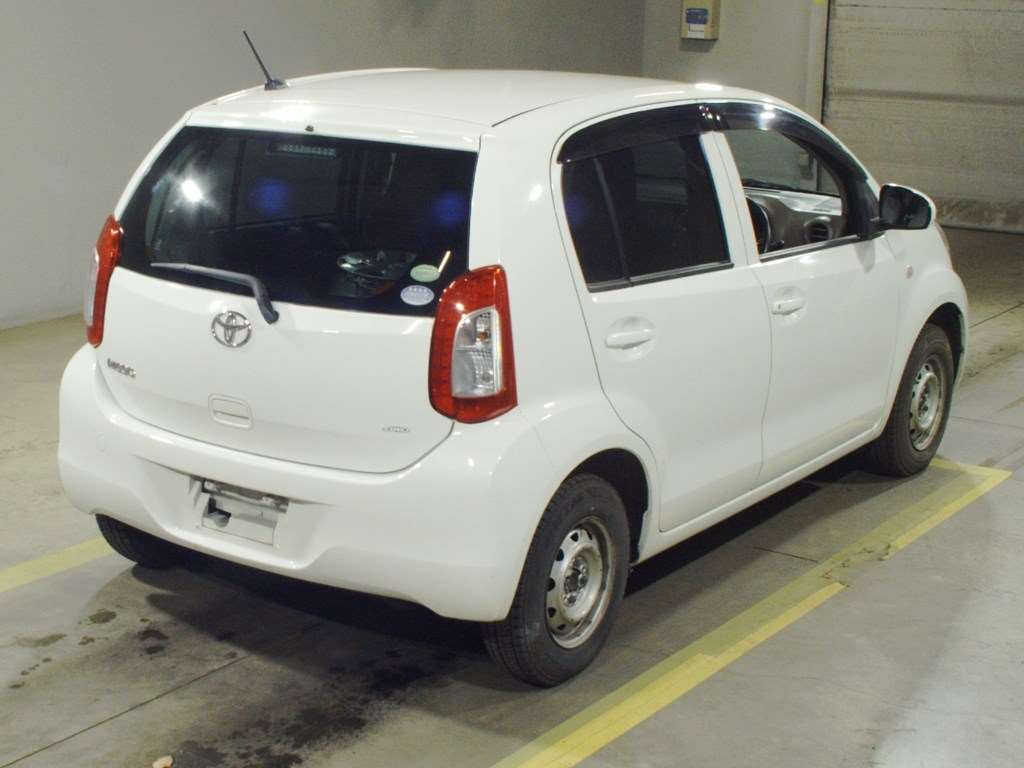 2015 Toyota Passo KGC35[1]