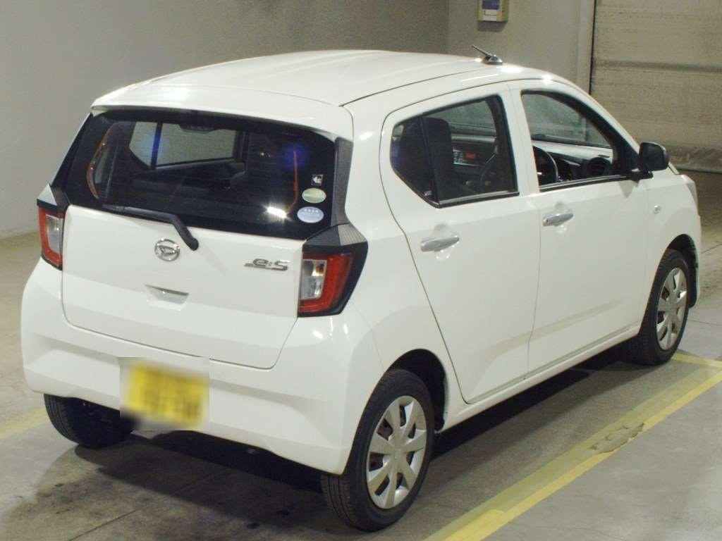 2018 Daihatsu Mira es LA360S[1]