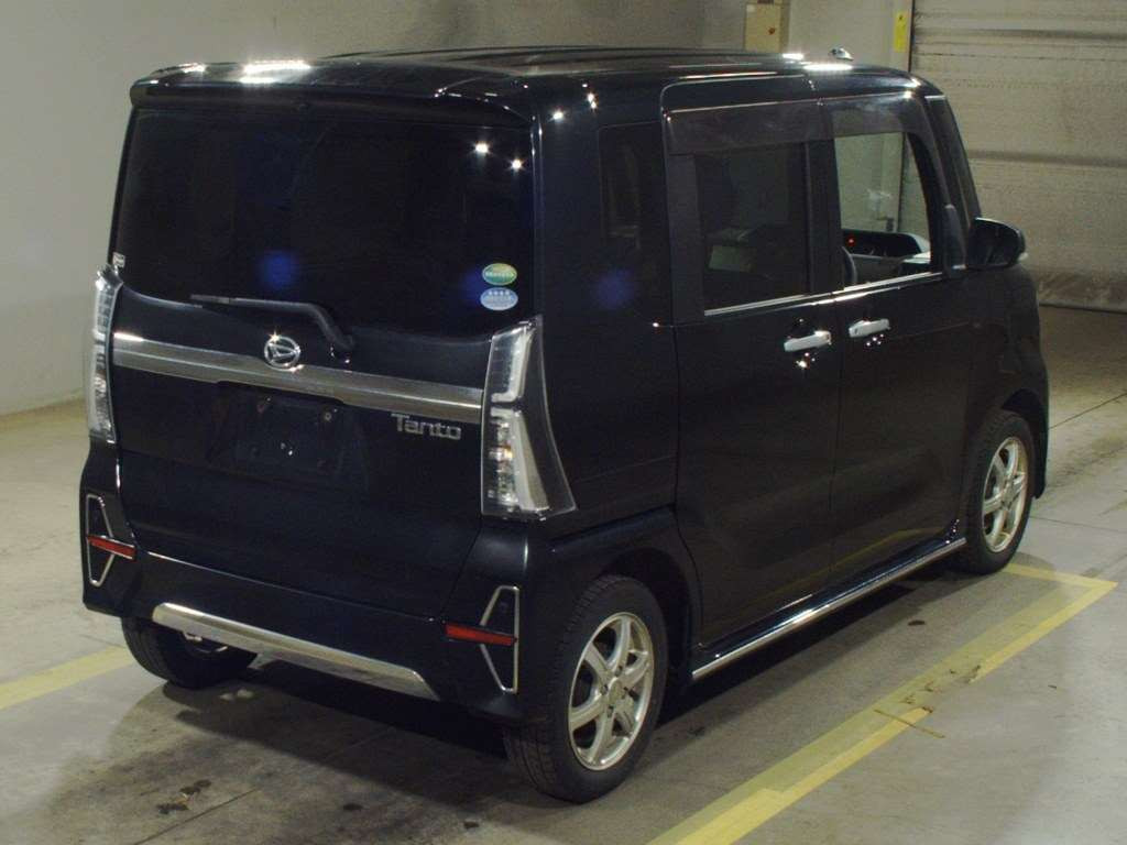 2020 Daihatsu Tanto Custom LA660S[1]