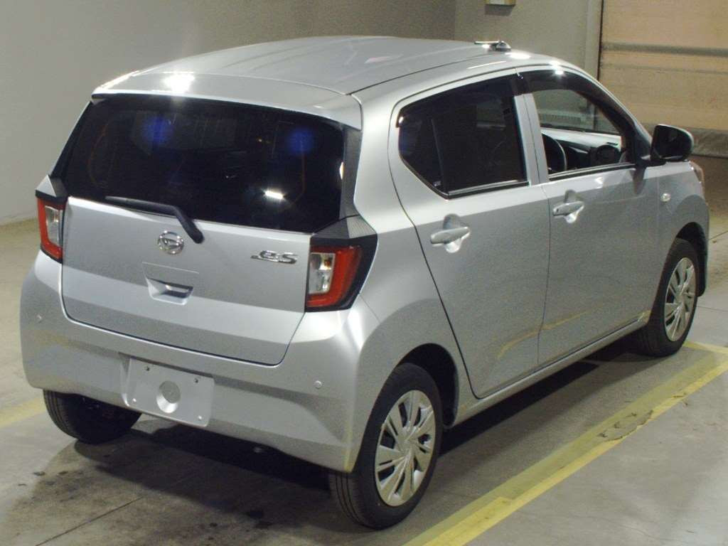 2021 Daihatsu Mira es LA360S[1]