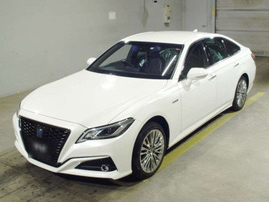 2019 Toyota Crown Hybrid