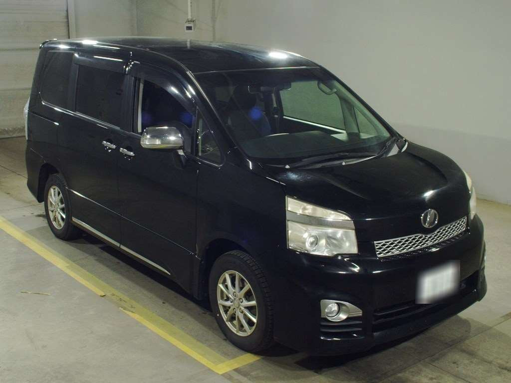 2013 Toyota Voxy ZRR75W[2]