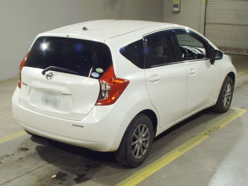 2015 Nissan Note E12[1]