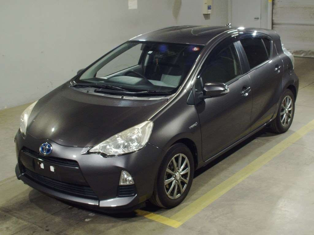 2012 Toyota Aqua NHP10[0]