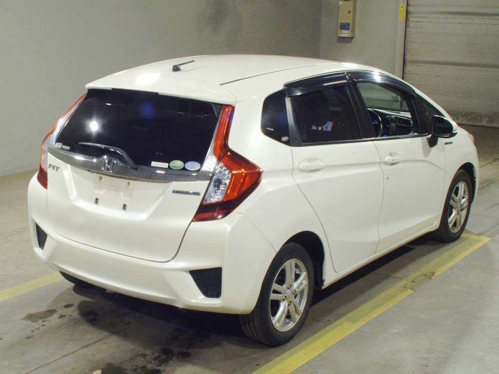 2013 Honda Fit Hybrid GP5[1]