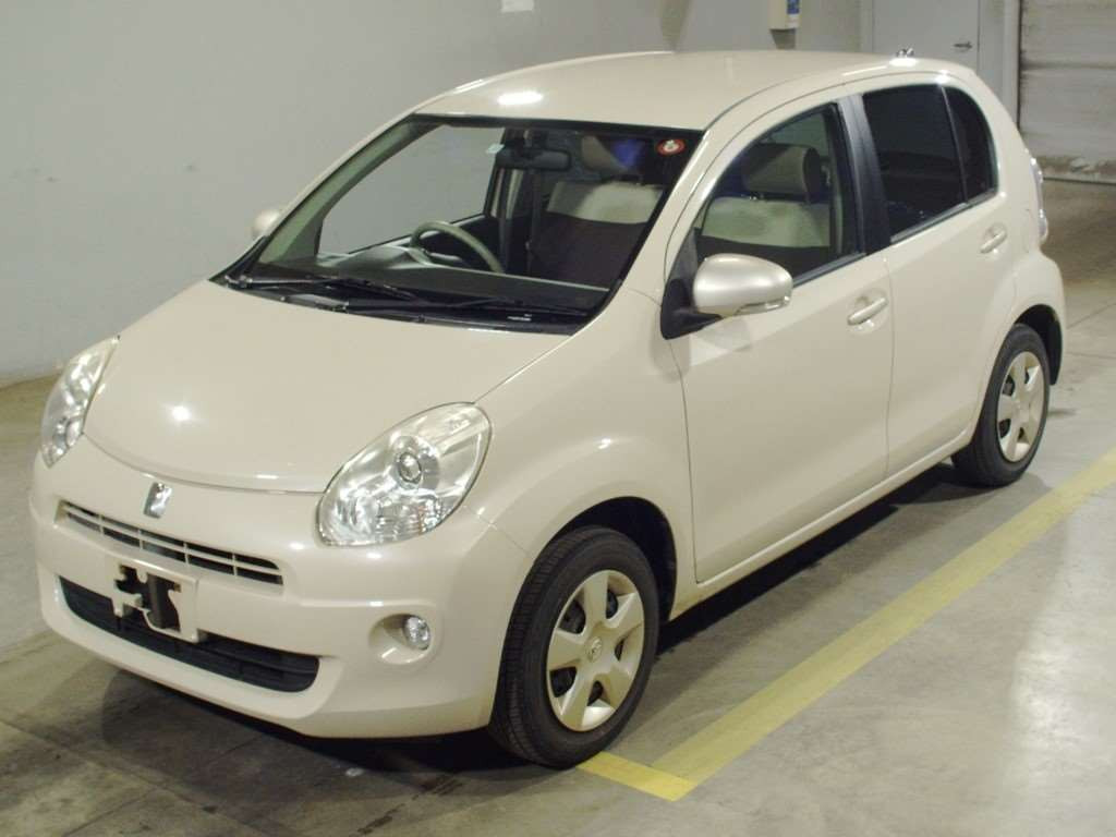 2010 Toyota Passo KGC35[0]