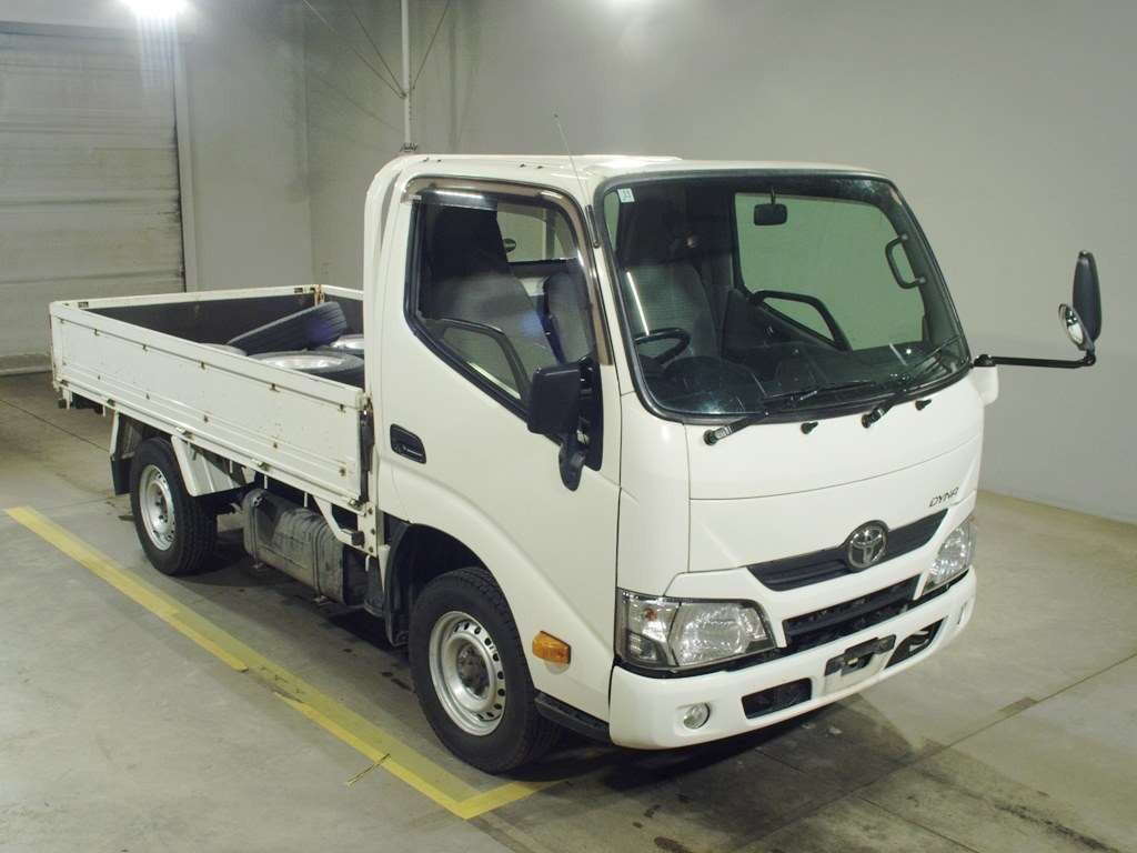 2016 Toyota Dyna Truck KDY281[2]