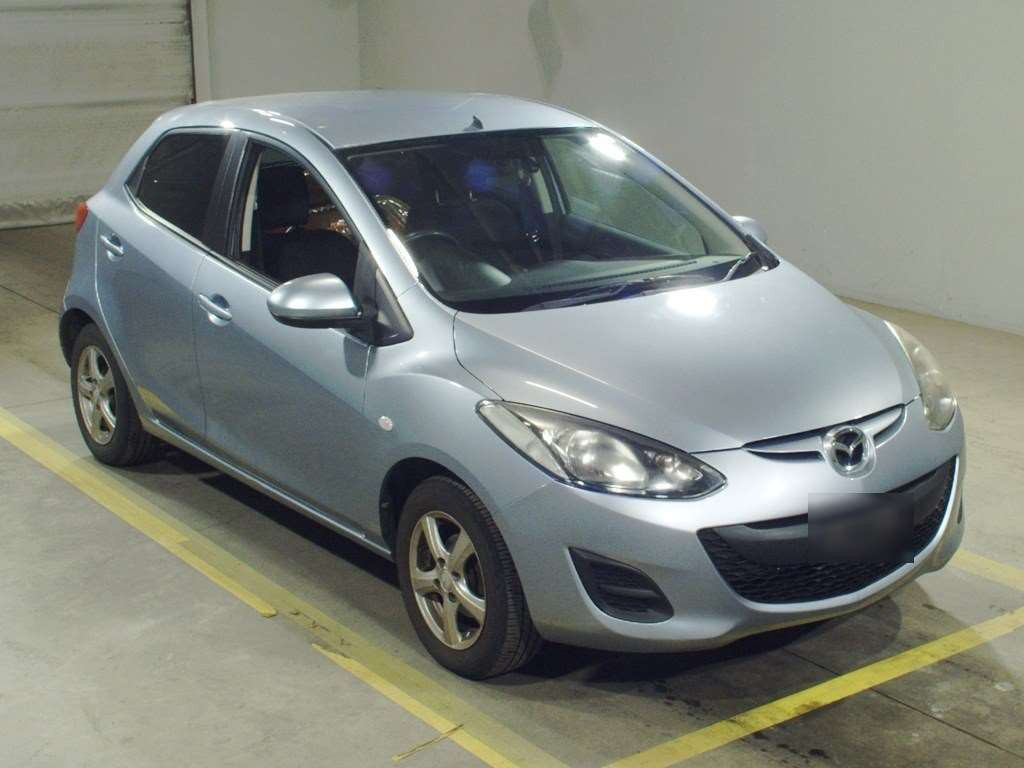 2013 Mazda Demio DE3AS[2]