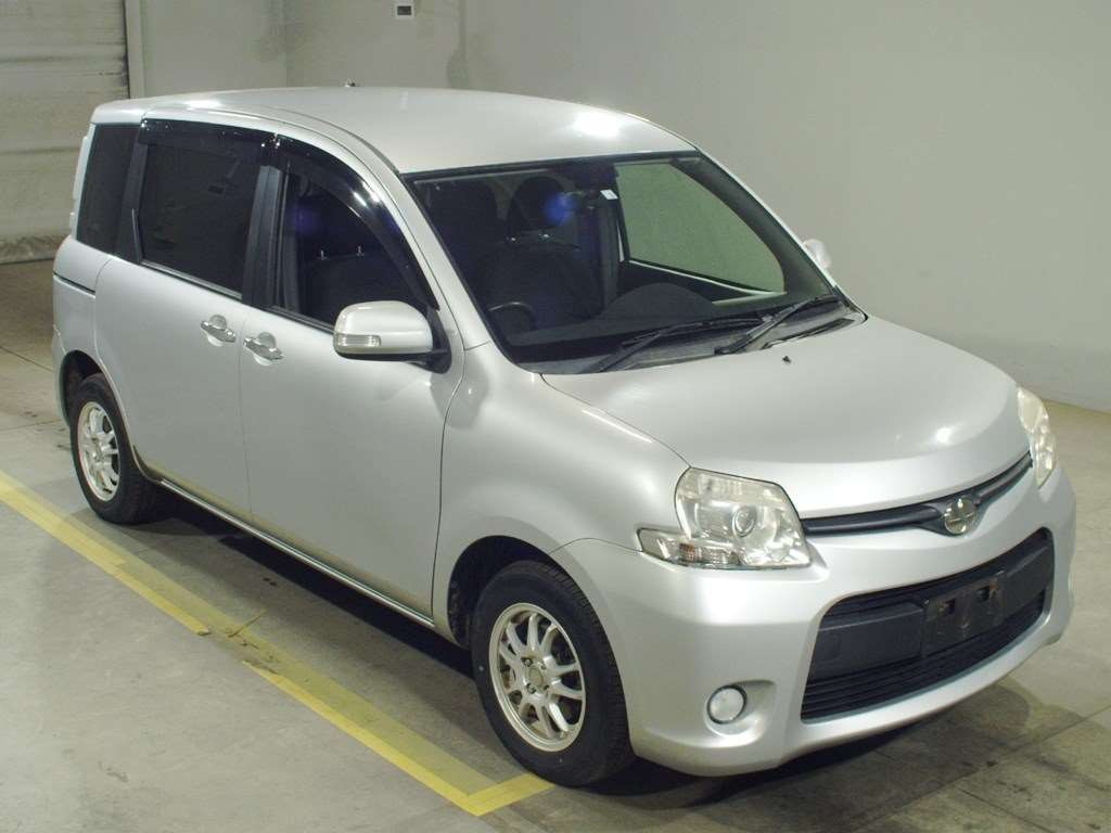 2012 Toyota Sienta NCP85G[2]