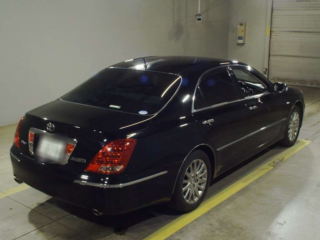 2004 Toyota Crown Majesta UZS187[1]