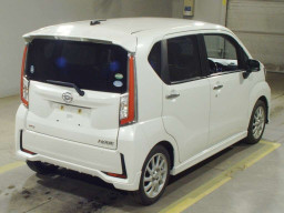 2015 Daihatsu Move Custom