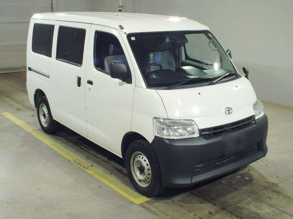 2021 Toyota Townace Van S413M[2]