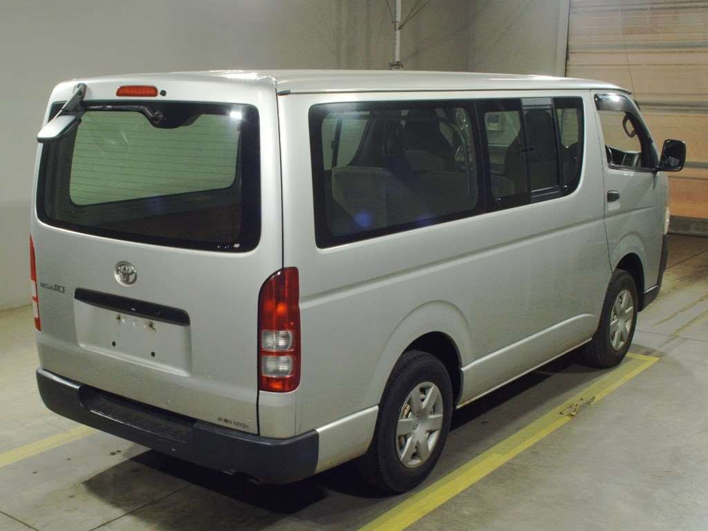 2009 Toyota Regiusace Van KDH206V[1]