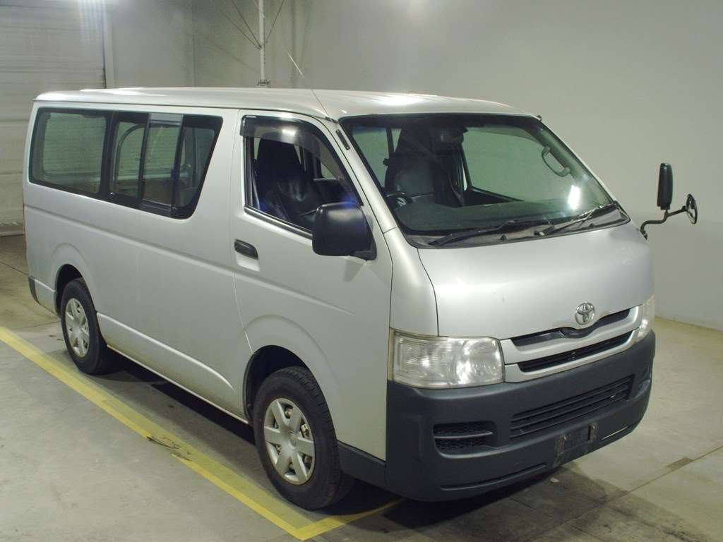 2009 Toyota Regiusace Van KDH206V[2]