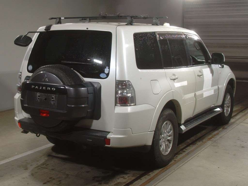 2012 Mitsubishi Pajero V93W[1]