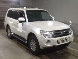 2012 Mitsubishi Pajero