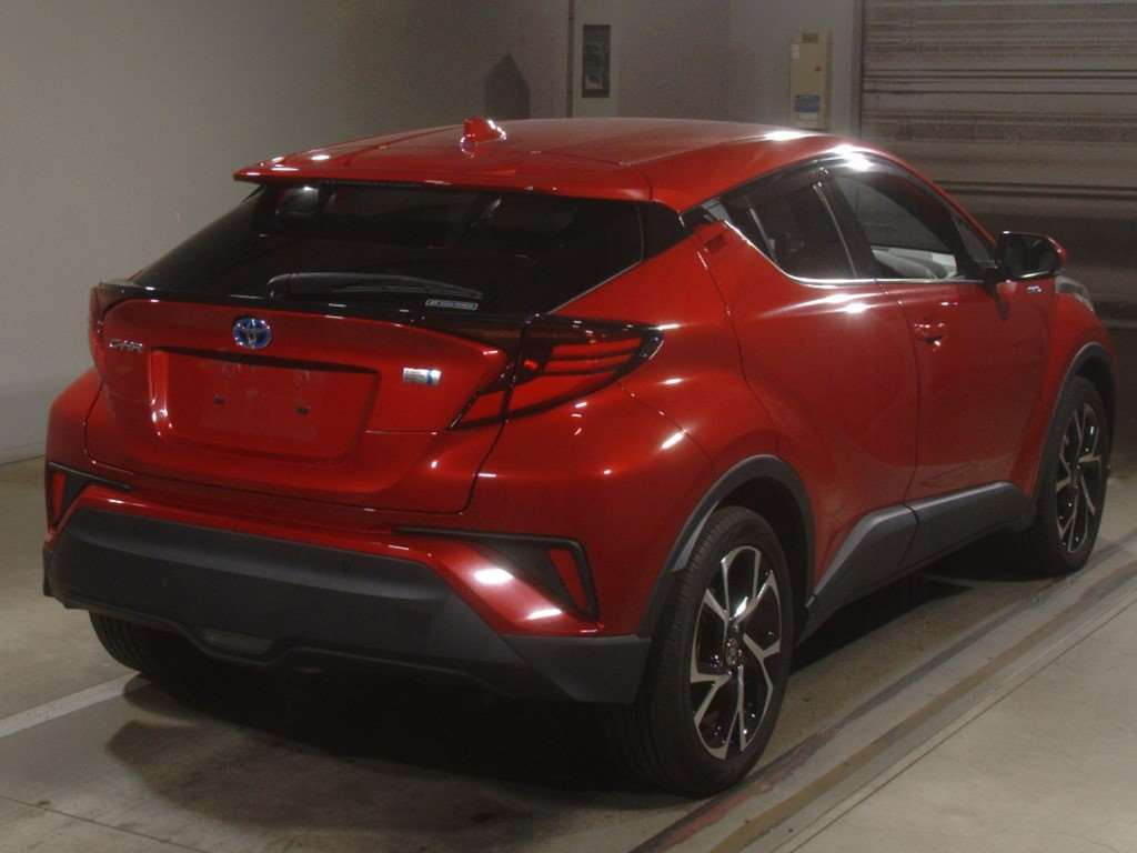 2020 Toyota C-HR ZYX11[1]