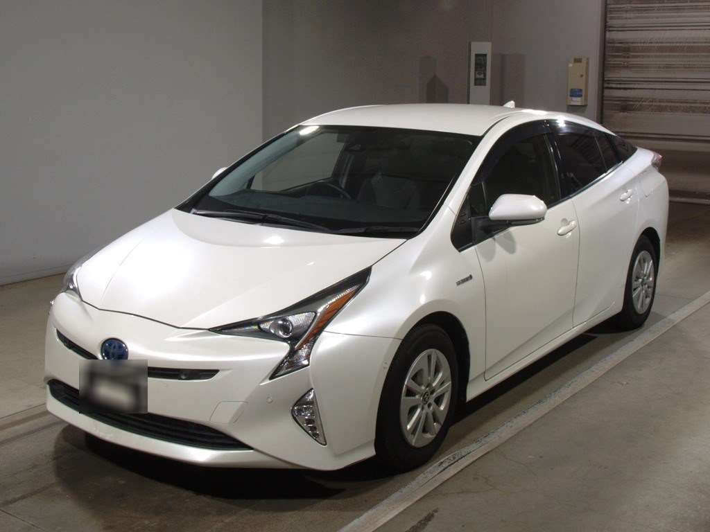 2017 Toyota Prius ZVW50[0]