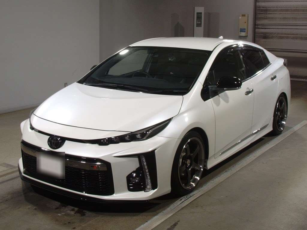 2020 Toyota Prius PHV ZVW52[0]