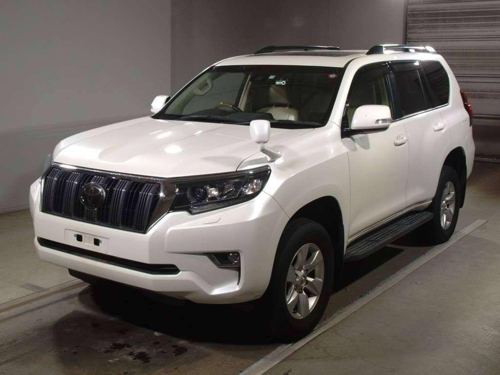 2017 Toyota Land Cruiser Prado TRJ150W[0]