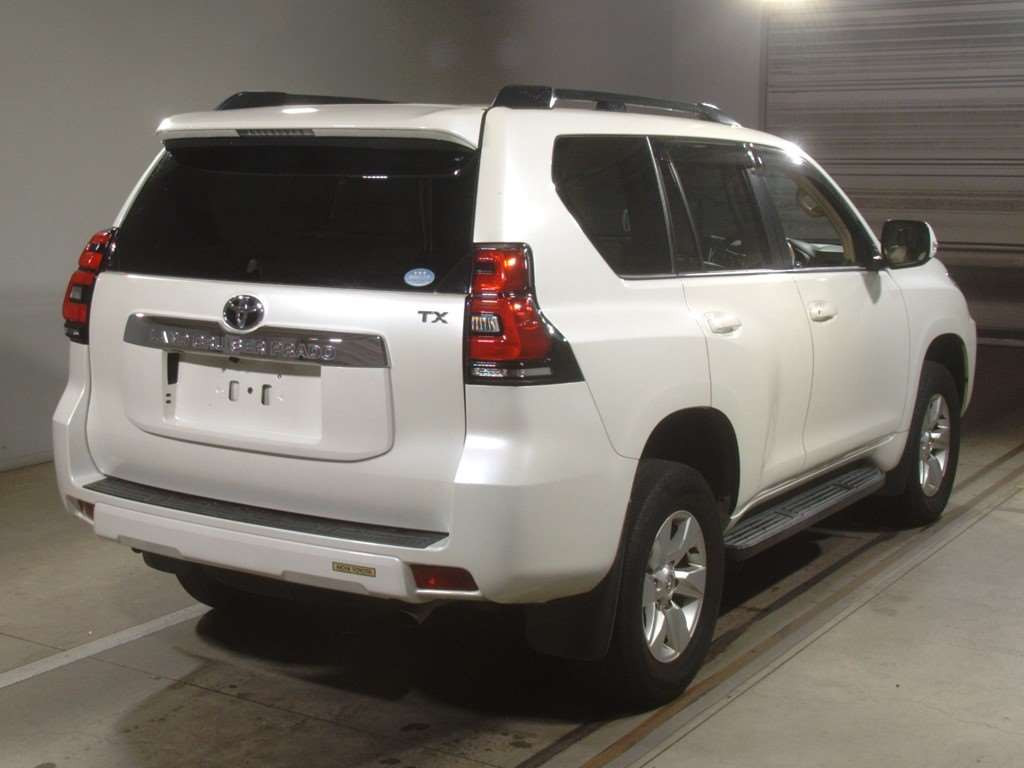 2017 Toyota Land Cruiser Prado TRJ150W[1]