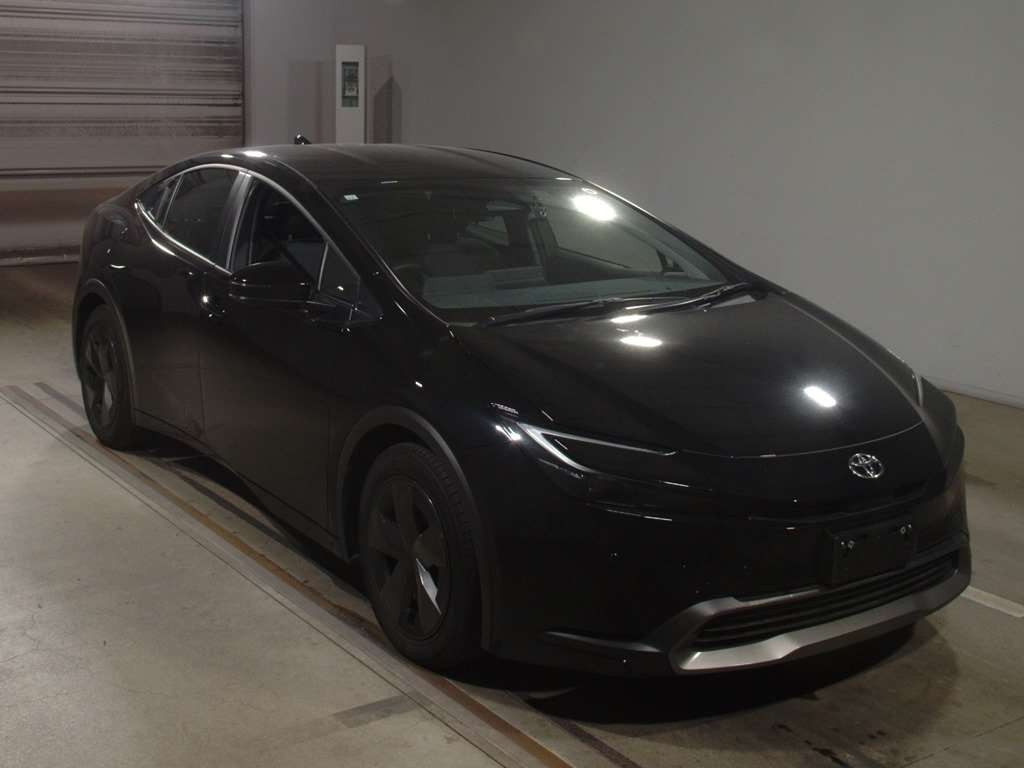 2023 Toyota Prius ZVW60[2]