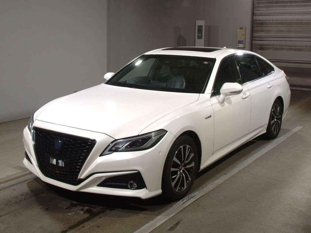 2018 Toyota Crown Hybrid AZSH20[0]