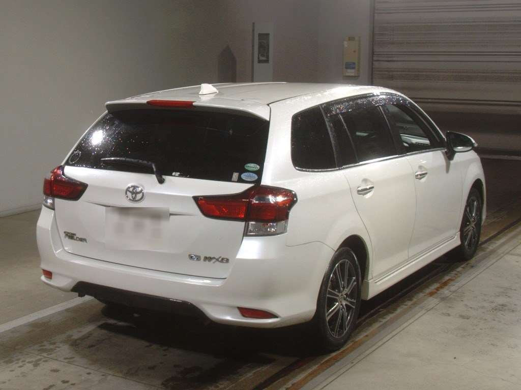 2017 Toyota Corolla Fielder NRE161G[1]