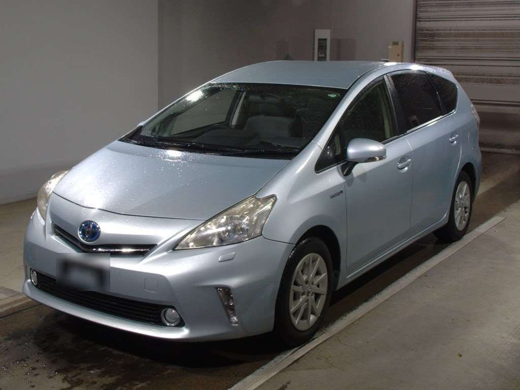 2012 Toyota Prius alpha ZVW41W[0]