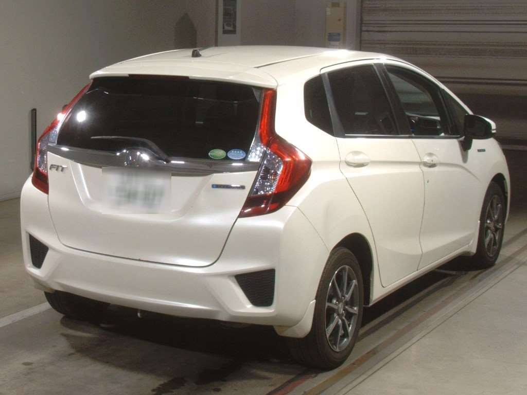 2014 Honda Fit Hybrid GP5[1]