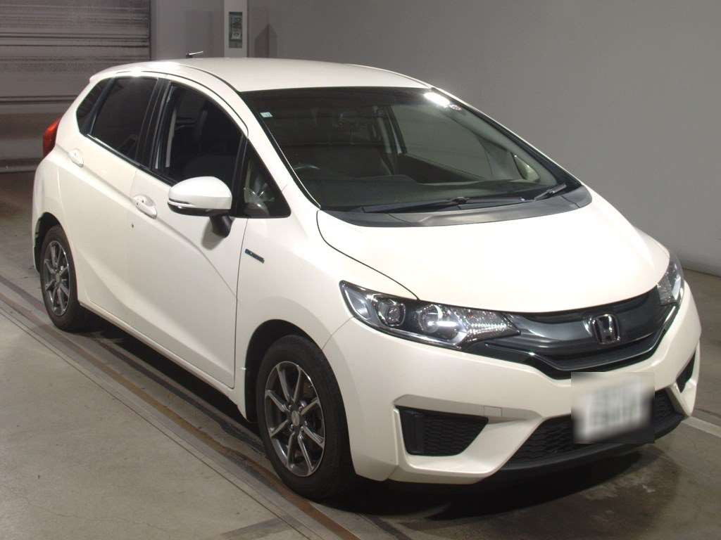 2014 Honda Fit Hybrid GP5[2]